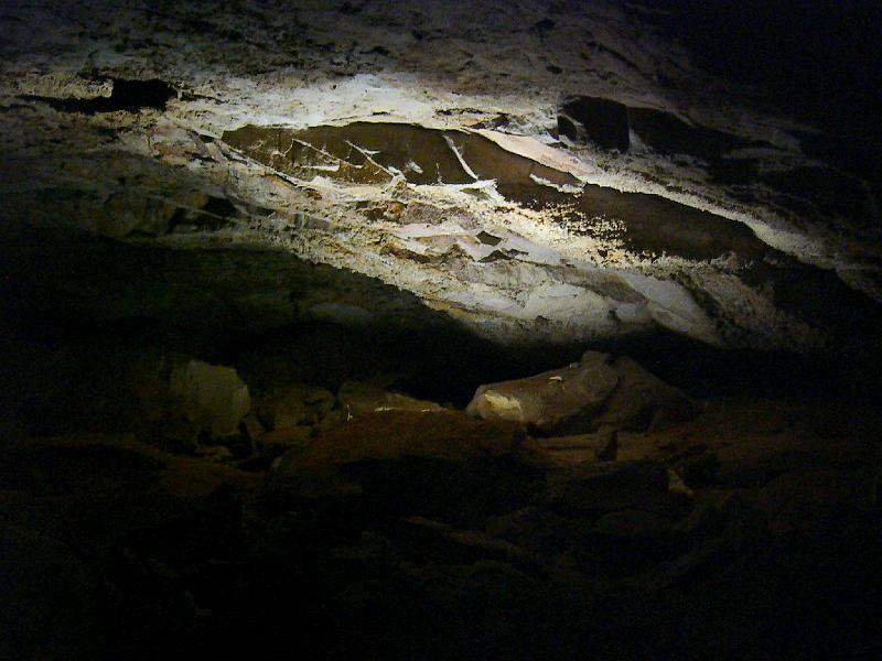 Passage ceiling.JPG